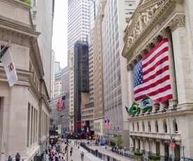 Fitch rebaja la clasificación de deuda de EE.UU.