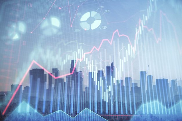 Mercados comienzan la semana positivos con el S&P en niveles históricos