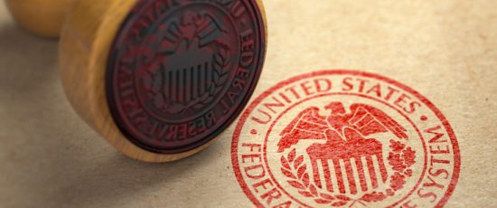 Comentarios de altos ejecutivos del Fed presionan los mercados