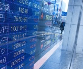 Futuros a la baja previo a la revisión del PIB